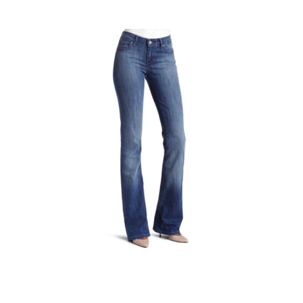 LEVI's, NWT, DEMI CURVE, Modern Rise, Bootcut Skinny Jeans.  25X32 inseam.